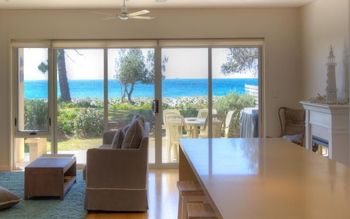Noraville On The Beach - Accommodation Bookings 2