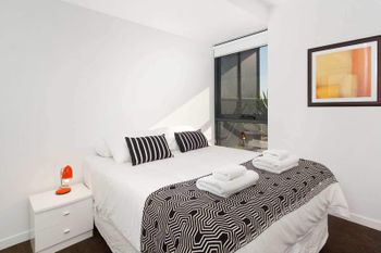 Executive Bay Views St. Kilda - Accommodation Bookings 2