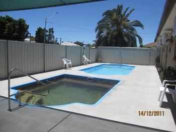 Dragon & Phoenix Motel - Accommodation Bookings 1