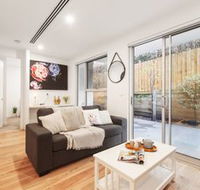 Iris Apartments by Ready Set Host - Accommodation Bookings