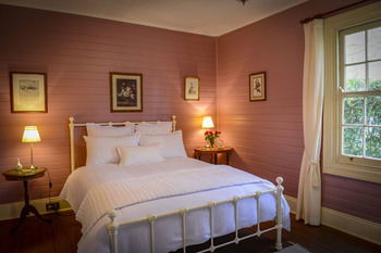 Arcadia Bed & Breakfast & Cottages - Accommodation Bookings 5