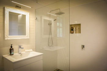 Arcadia Bed & Breakfast & Cottages - Accommodation Bookings 3
