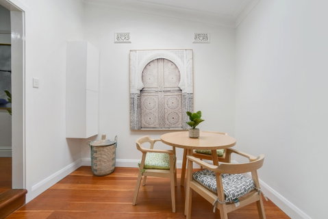 HomeHotel LuxuryHome 500m Crows Nest Shops - Accommodation Bookings 0