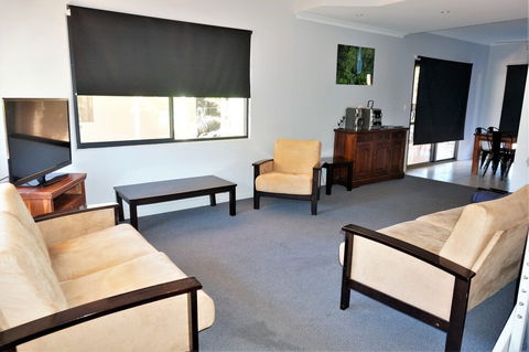 Ningaloo Breeze Villa 2 - Accommodation Bookings 2