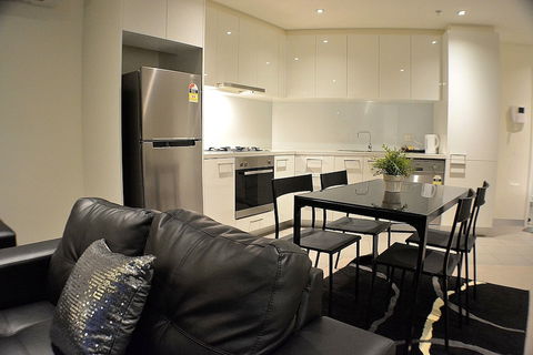 Royal Stays Apartments Southbank - Accommodation Bookings 2