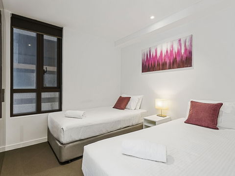 CHARLOTTE Manhatten Building Near Spencer St. & Southern Cross Station - Accommodation Bookings 0