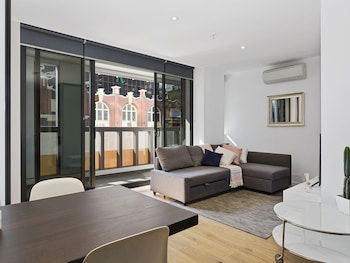 CHARLOTTE Manhatten Building Near Spencer St. & Southern Cross Station - Accommodation Bookings 6
