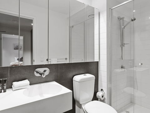 CHARLOTTE Manhatten Building Near Spencer St. & Southern Cross Station - Accommodation Bookings 3