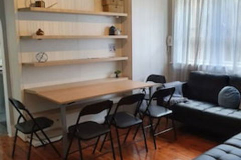 Incredible Location 2 Bedroom Bondi Beach Apartment - Accommodation Bookings 0