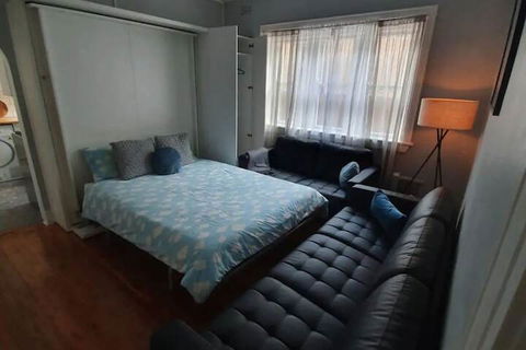 Incredible Location 2 Bedroom Bondi Beach Apartment - Accommodation Bookings 6