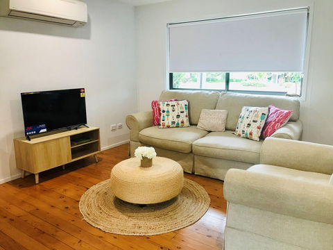Coastal Cottage - Cannonvale - Accommodation Bookings 6