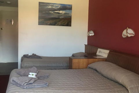 Lake Lefroy Motel & Bar - Accommodation Bookings 7