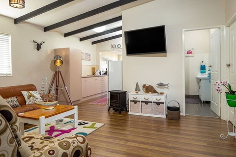 Magical Tomakin Getaway - Accommodation Bookings 4