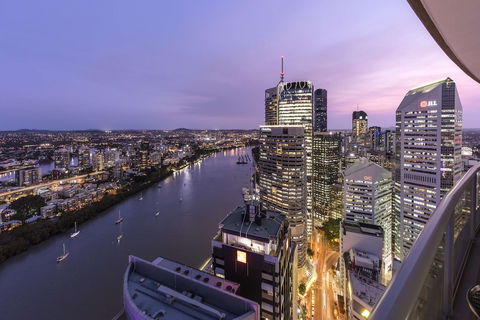 Oaks Aurora Tower - Accommodation Bookings 2