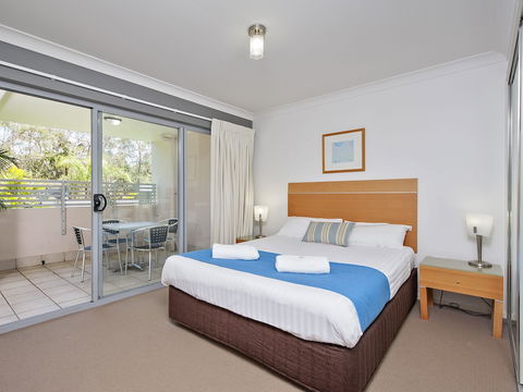 Shoal Bay Beachclub Apartments - Accommodation Bookings 6