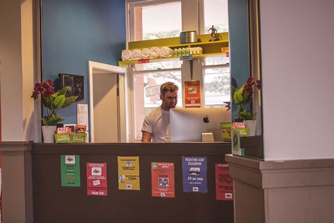 Mad Monkey Backpackers Bayswater - Accommodation Bookings 3