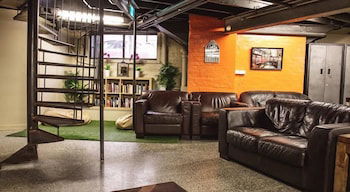 Mad Monkey Backpackers Bayswater - Accommodation Bookings 2