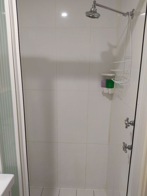 Regency Apartments - Accommodation Bookings 3