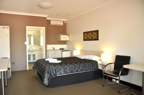 Pinjarra Resort - Accommodation Bookings 6