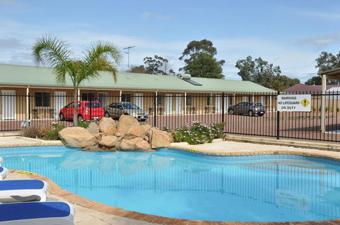 Pinjarra Resort - Accommodation Bookings 2