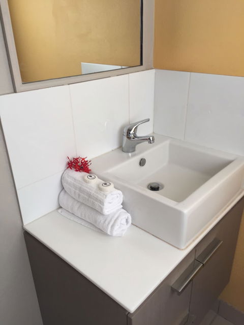 Serenity On Magnetic - Accommodation Bookings 5