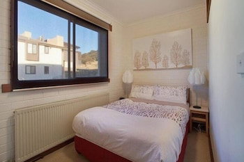 Lawlers 20 - Accommodation Bookings 5