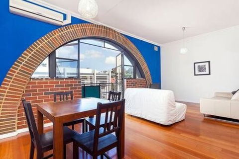 Stylish 2 Bedroom Apartment In The City - Accommodation Bookings 5