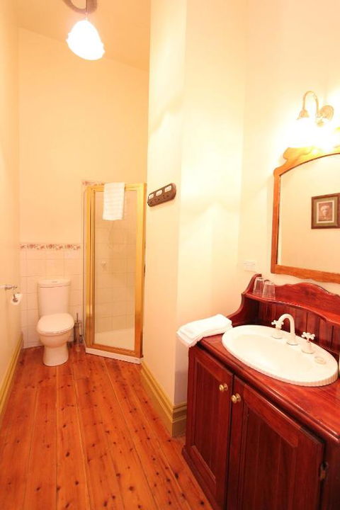 Palm House - Accommodation Bookings 1