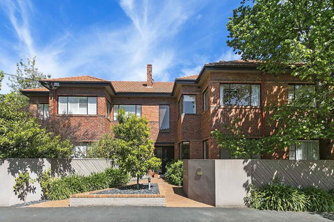 Boutique Stays - Frankie's Place - Accommodation Bookings 3