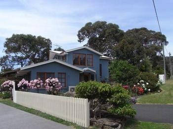 Anchlia Waterfront Cottage - Accommodation Bookings 0