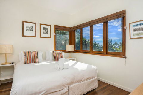 A PERFECT STAY - Quiksilver Apartments - The Wreck - Accommodation Bookings 3