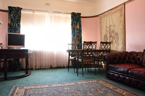 Apartments Downtown - Accommodation Bookings 4