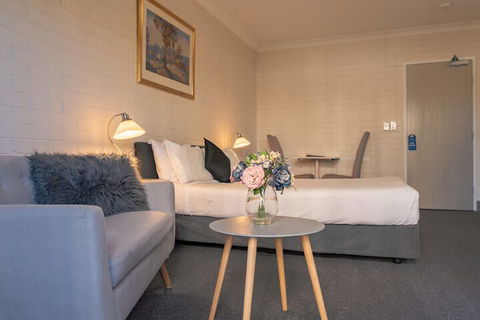 Benson Court Motel - Accommodation Bookings 3