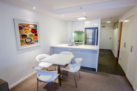 Eastwood Apartments - Accommodation Bookings 3