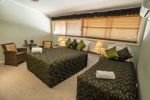 Ainslie Manor B&B - Accommodation Bookings 5