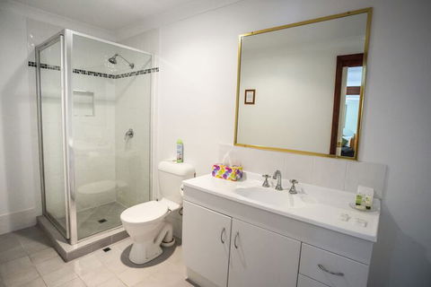Ainslie Manor B&B - Accommodation Bookings 7