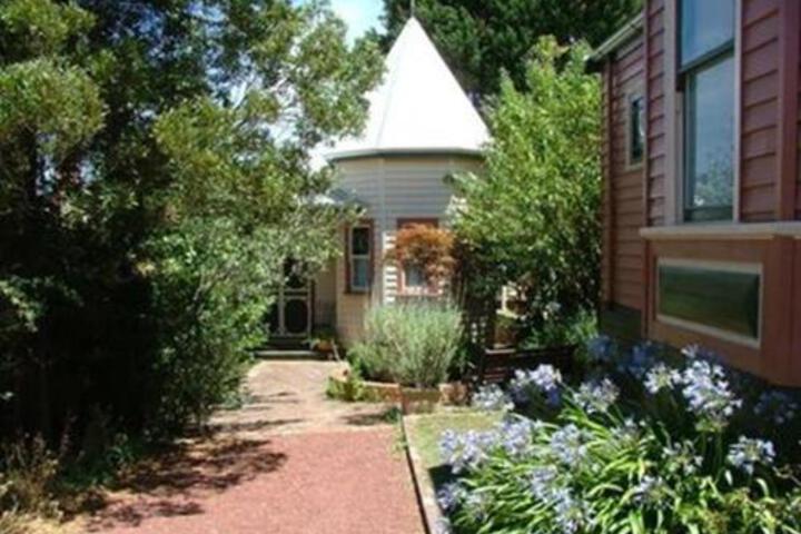 Mt Helen VIC Accommodation Bookings