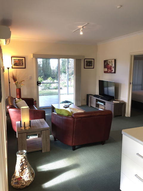 Lyreen's Apartment B&B - Accommodation Bookings 4