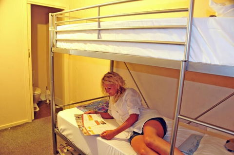 Adelaide Travellers Inn - Hostel - Accommodation Bookings 5