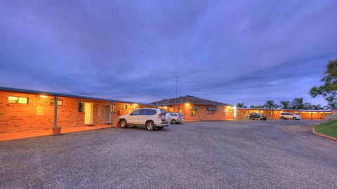 Jacaranda Motor Lodge - Accommodation Bookings 5