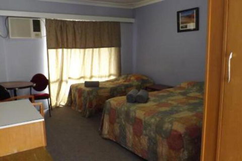 Collie Motel - Accommodation Bookings 4