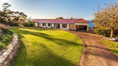 Antechamber Bay Retreats - Accommodation Bookings 6