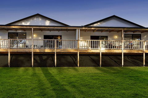 A1 Motels Port Fairy Motel And Apartments - Accommodation Bookings 2