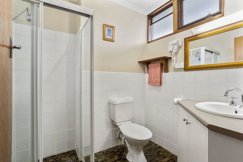 A1 Motels Port Fairy Motel And Apartments - Accommodation Bookings 6
