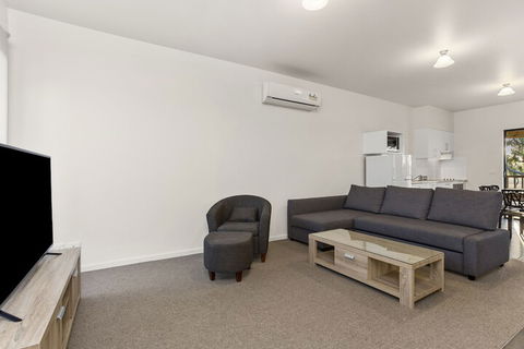 A1 Motels Port Fairy Motel And Apartments - Accommodation Bookings 1