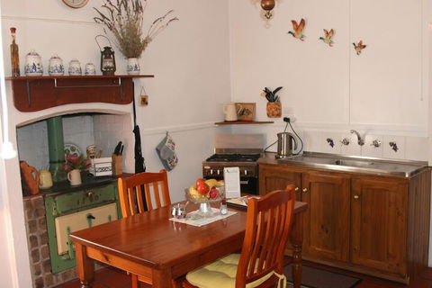 Trinity Cottage - Accommodation Bookings 2