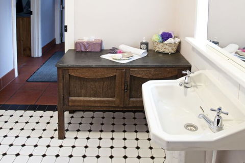 Trinity Cottage - Accommodation Bookings 5