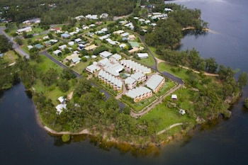 Tinaroo Lake Resort - Accommodation Bookings 3