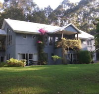 Lakeshore Lodge