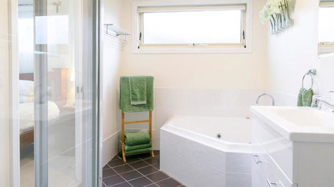 One Tree Bed & Breakfast - Accommodation Bookings 3
